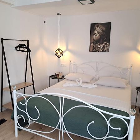 Апартаменти Studio Apartman Maris Задар Екстер'єр фото